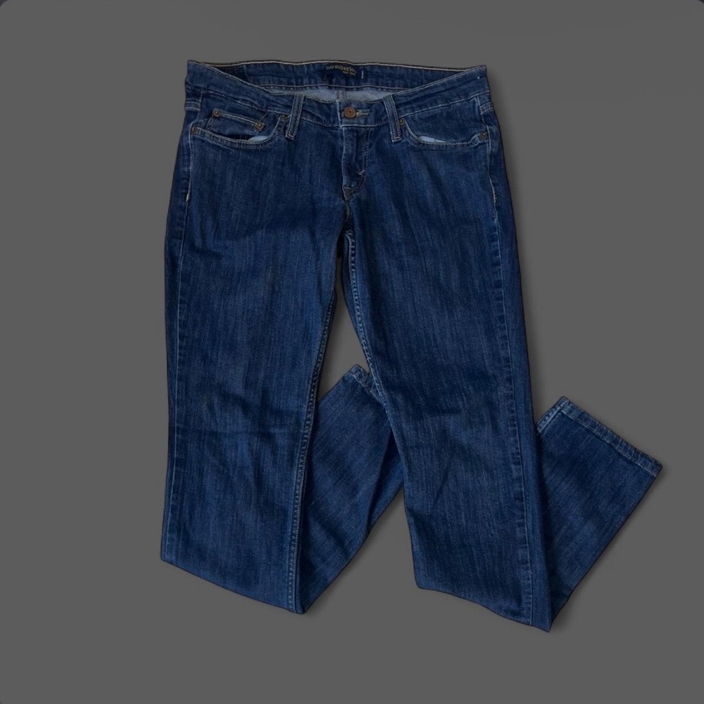 dark wash straight leg levi’s 🛸⛓️